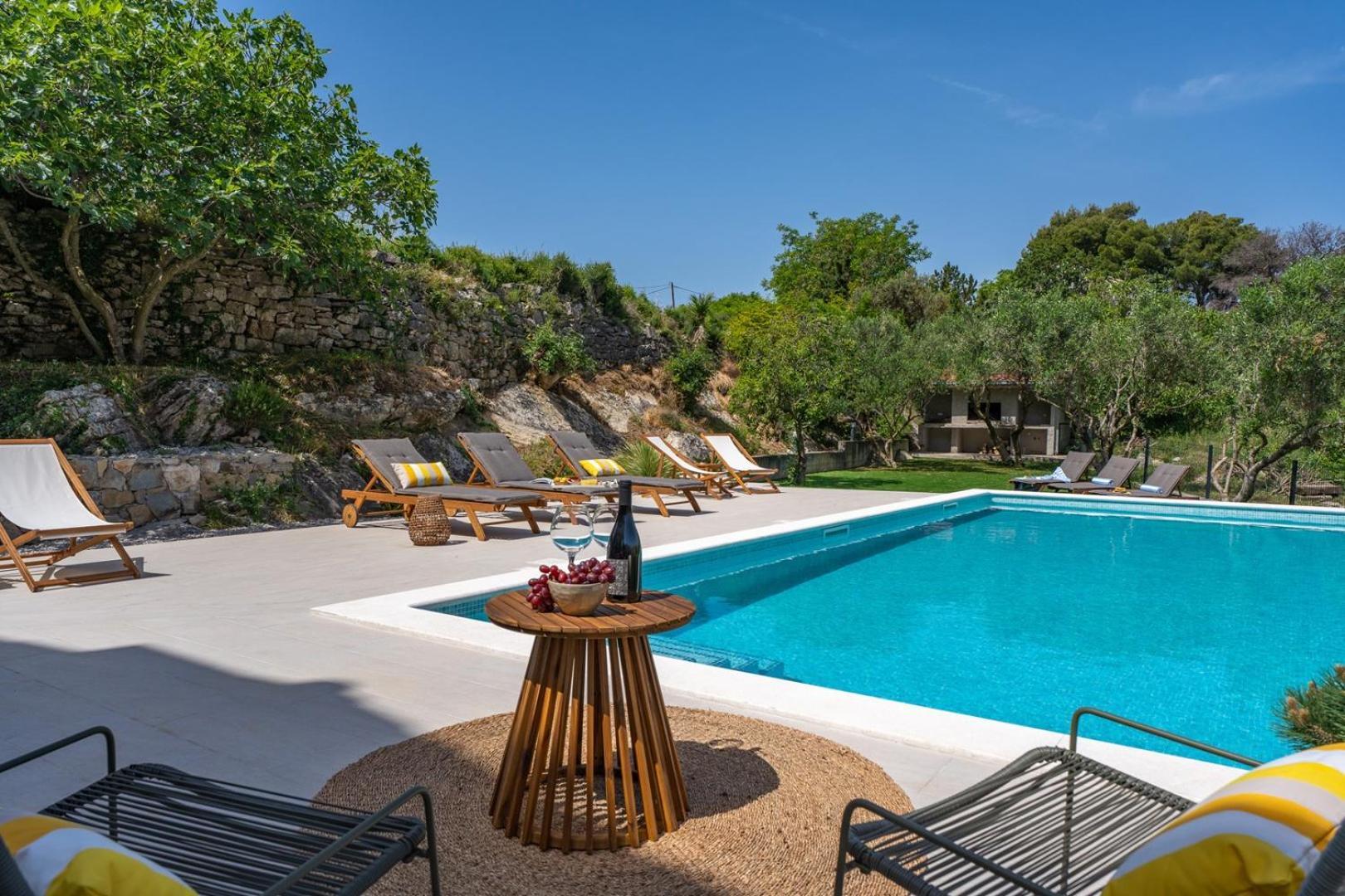 New! Villa Mamma Mia, A 6-Bedroom Property With 40Sqm Pool ポドストラナ エクステリア 写真